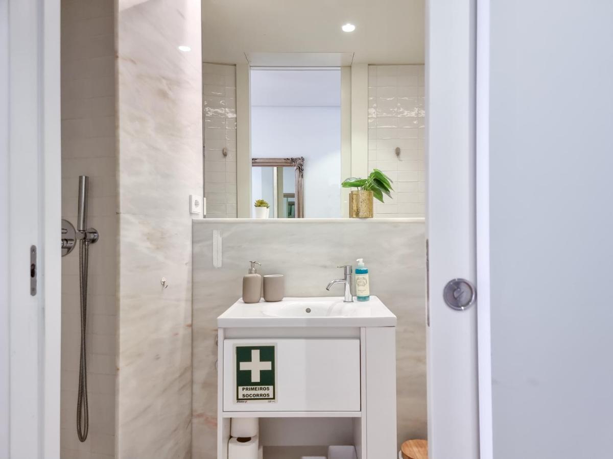 Inspiring City Center 1Br Apartment Porto Bagian luar foto